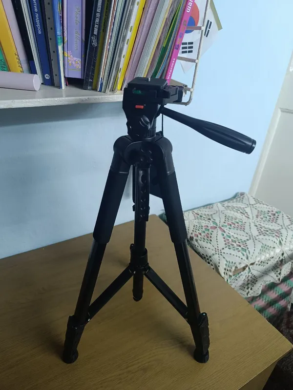 Kamera va telefon uchun shtativ, 180 sm 2 Kamera va telefon uchun shtativ, 180 sm 2