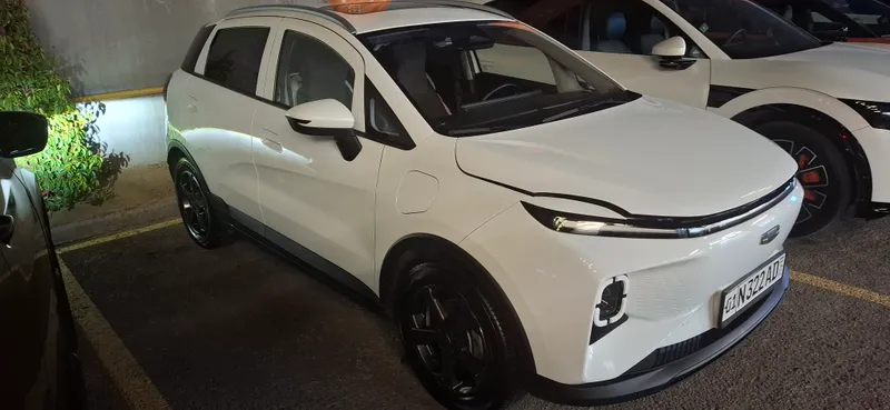 Электромобиль GEELY GEOMETRY E 6 Электромобиль GEELY GEOMETRY E 6