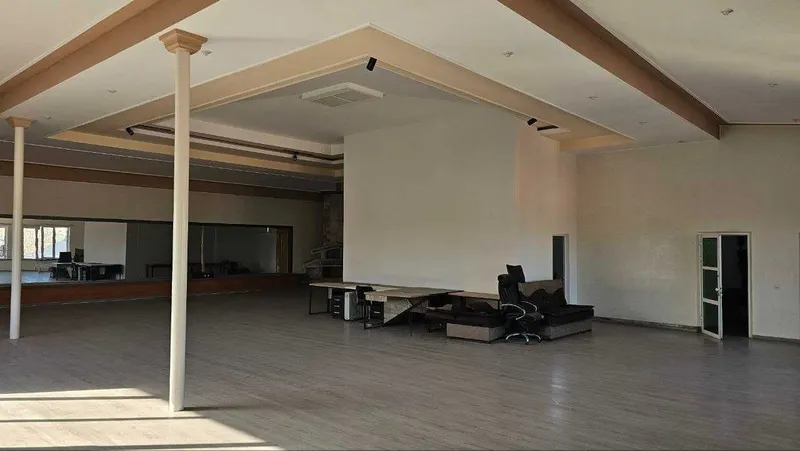 Паркентский Риезий база 20-сот строения 2300 м² въезд — фото 3