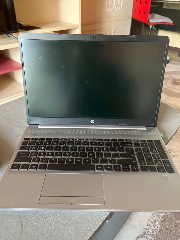 Ноутбук HP 250 g9