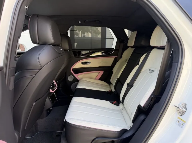 Bentley Bentayga Hybrid Artenara Edition 10 Bentley Bentayga Hybrid Artenara Edition 10