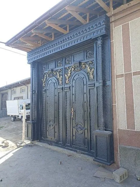 Ворота и двери на заказ