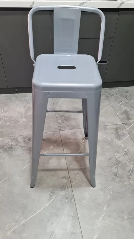 Барные стулья металлические