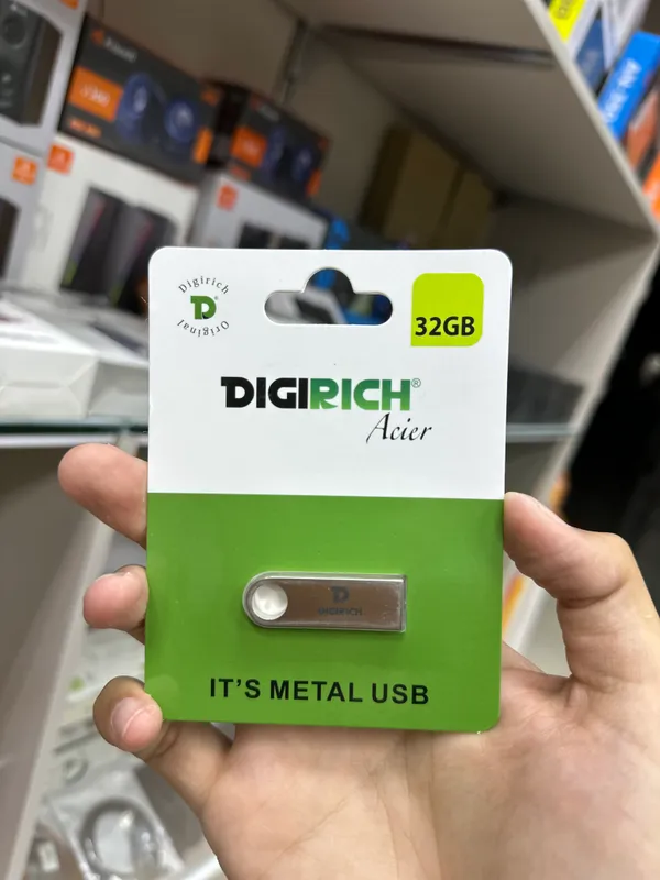 fleshka digirich ritz 32gb