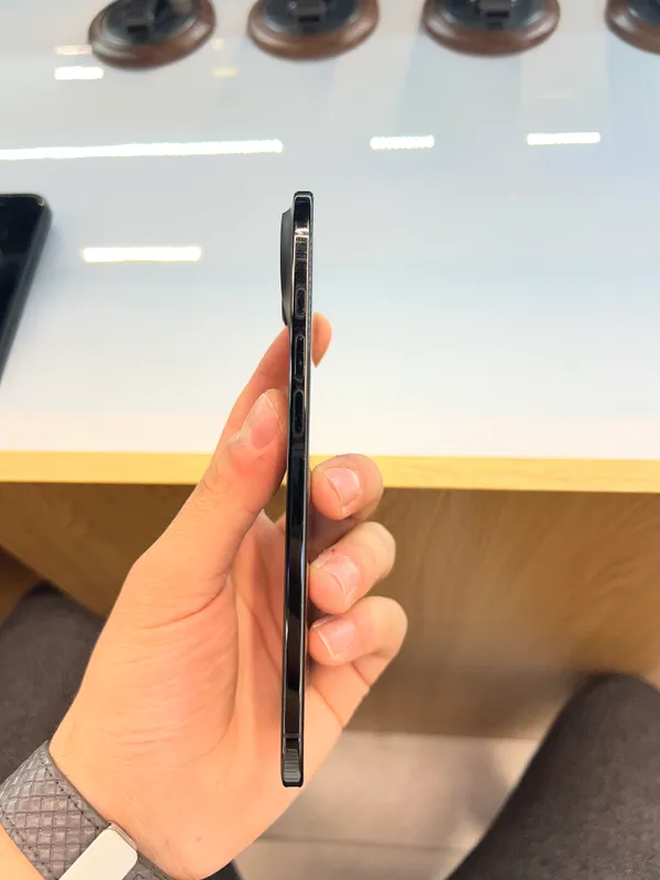 iPhone 17 Air 2 iPhone 17 Air 2