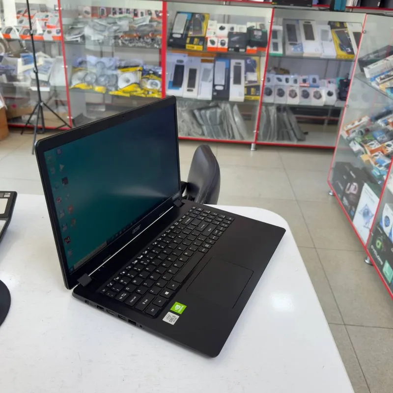 Acer core i5-10210U DDR4 8/512 GB SSD holati ideal — фото 3