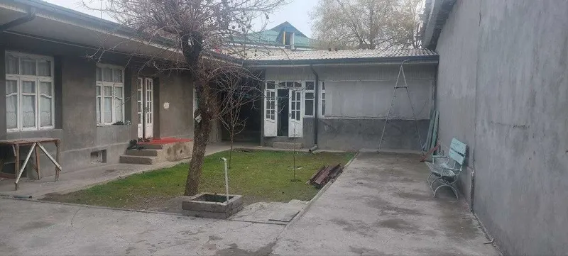 Продаётся двор на Учтепе,KуKча Ok-TEПA/