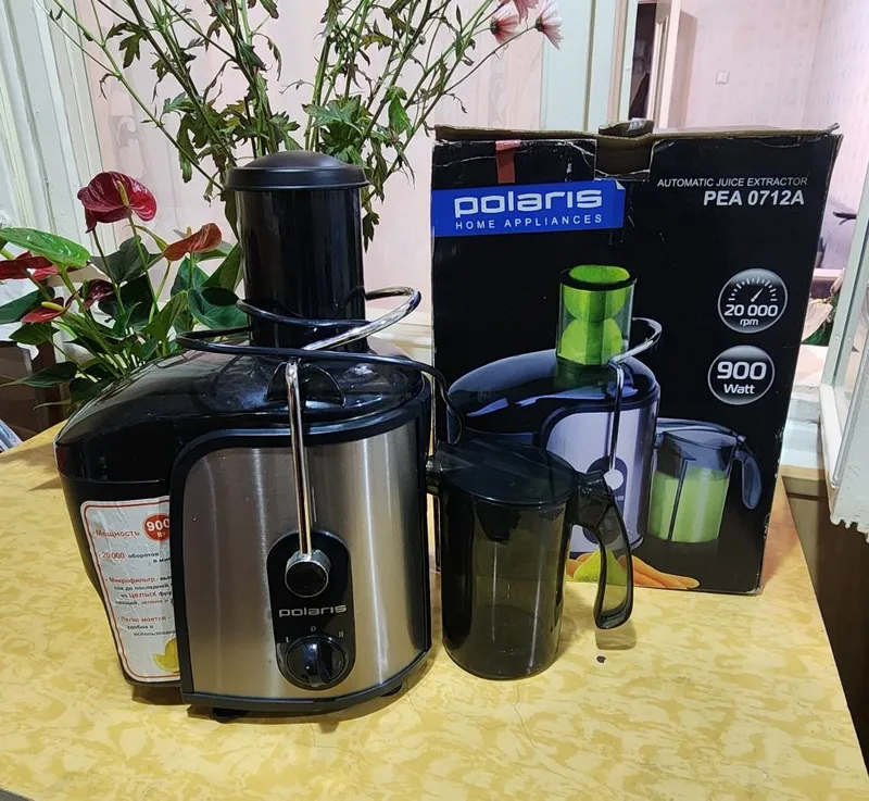Соковыжималка Polaris 1