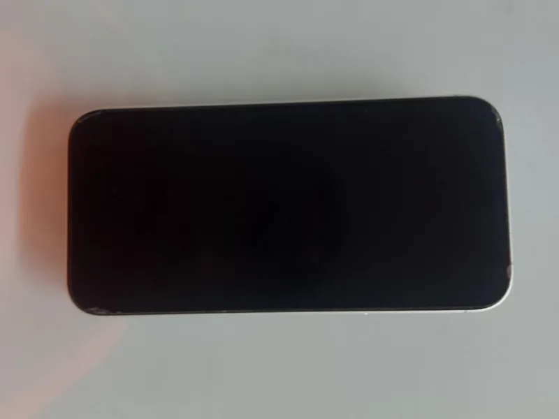 iPhone 16 цена 13 000 000 1