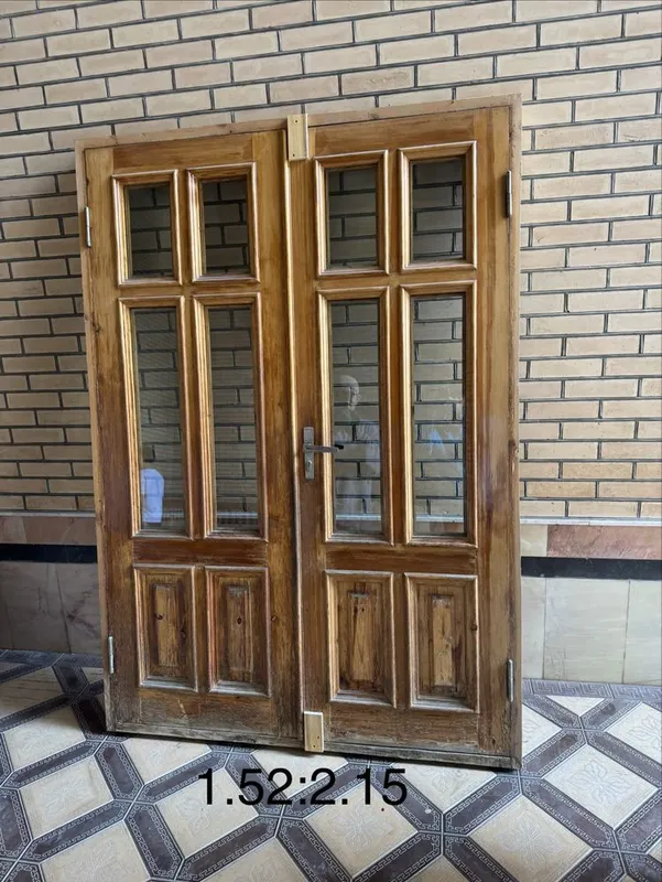 Eshik va romlar sotiladi