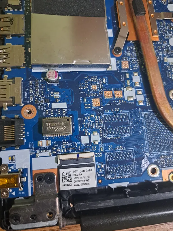 Lenovo IdeaPad 330-15IKB ona platasi 4