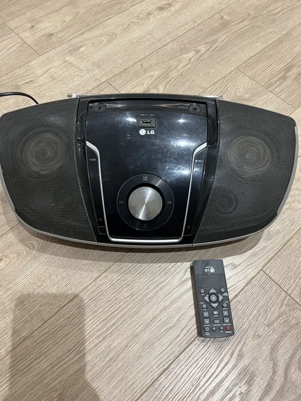 Музыкальный центр LG 1 Музыкальный центр LG 1