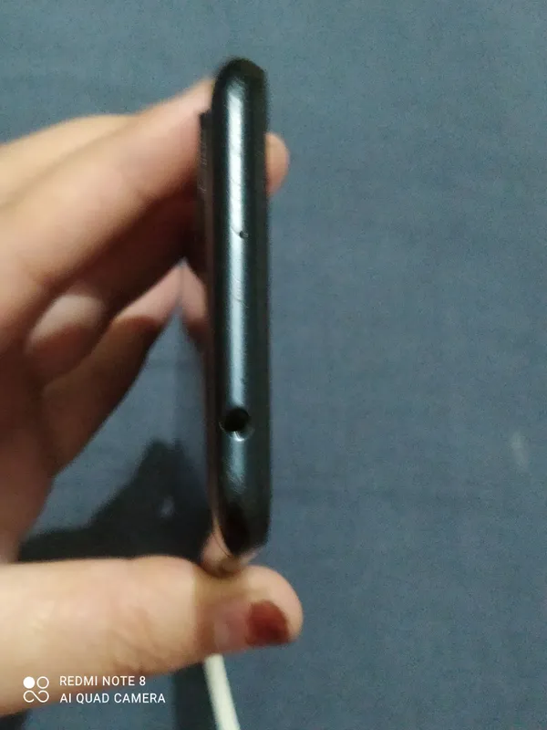 Telefon sotiladi 4 Telefon sotiladi 4