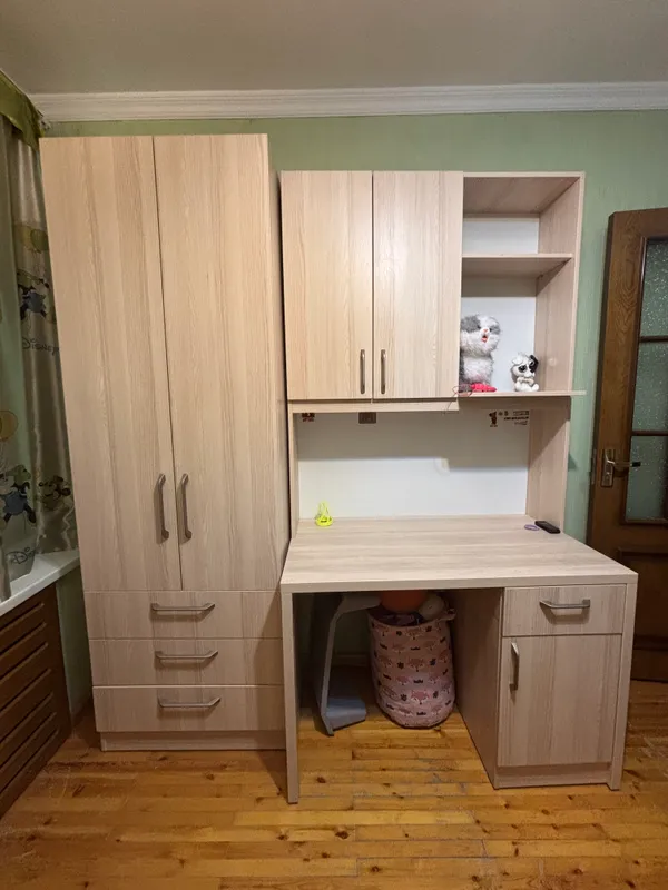 Спальный  гарнитур в детскую комнату