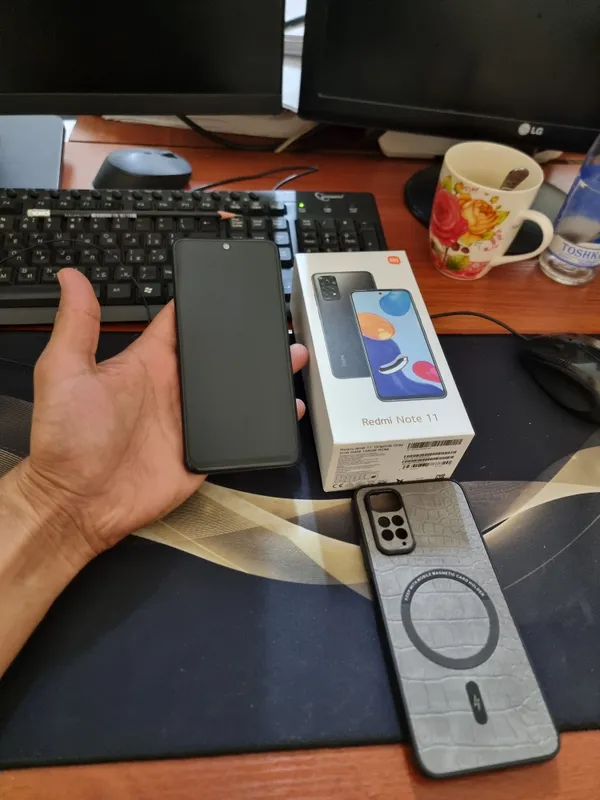 Redmi note 11 8/128gb ideal ochilmagan usta kurmagan aybi yuq tozza — фото 2