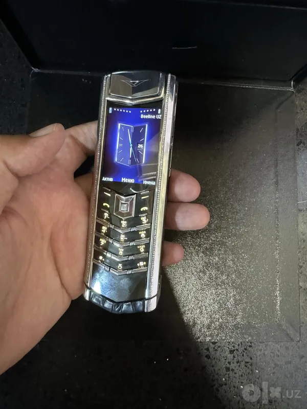 Vertu Sugnature S Diamond crocodile, to‘liq komplekt 7 Vertu Sugnature S Diamond crocodile, to‘liq komplekt 7