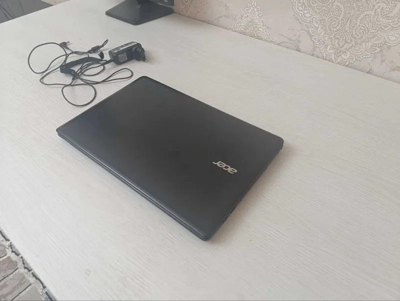 Srochna noutbuk sotiladi Acer Aspire E1 Hotirasi 1 TB — фото 3