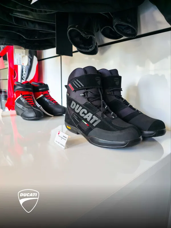 Оригинальная экипировка, одежда и аксессуары Ducati 7