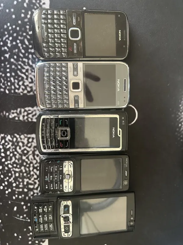 Nokia e5 e72 n72 n73 n95 1 Nokia e5 e72 n72 n73 n95 1