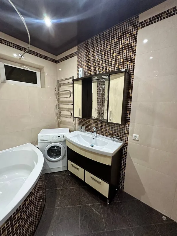 Yunusobod tumanida 60 m²li 2 xonali kvartira sotiladi · ID 7128 8 Yunusobod tumanida 60 m²li 2 xonali kvartira sotiladi · ID 7128 8