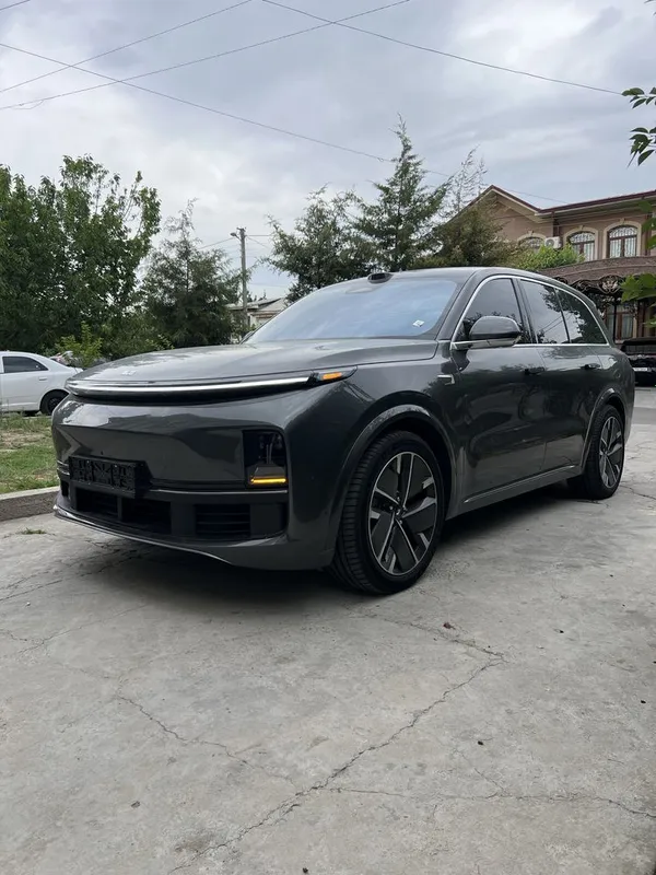 Lixang Li 8 Ultra res 2025 йил