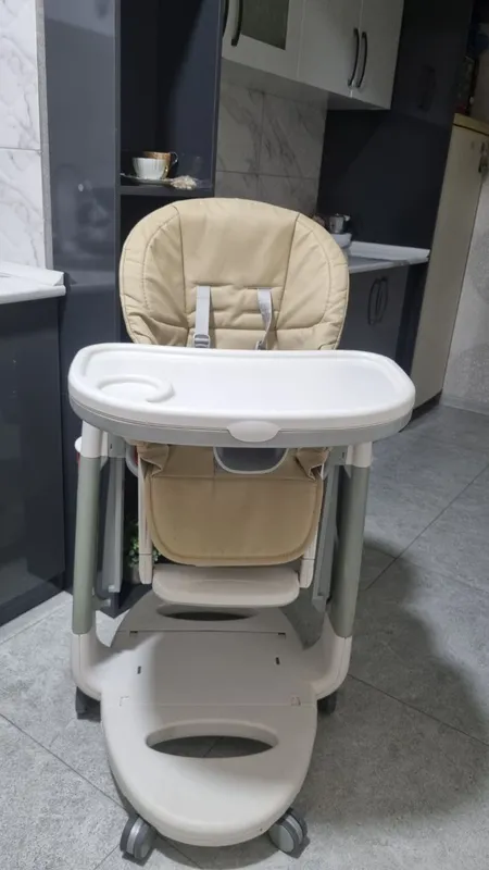 Peg Perego Tatamia ovqatlantirish stulchasi 1