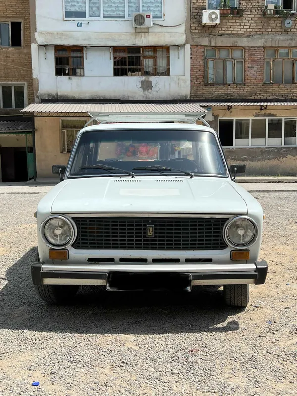 Жигули ВАЗ 21011 / 1979 года с метаном 6 Жигули ВАЗ 21011 / 1979 года с метаном 6
