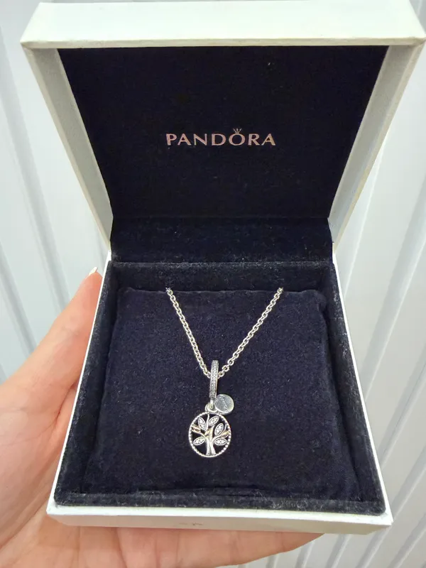 Продам Pandora браслет, сережки — фото 3 Продам Pandora браслет, сережки — фото 3