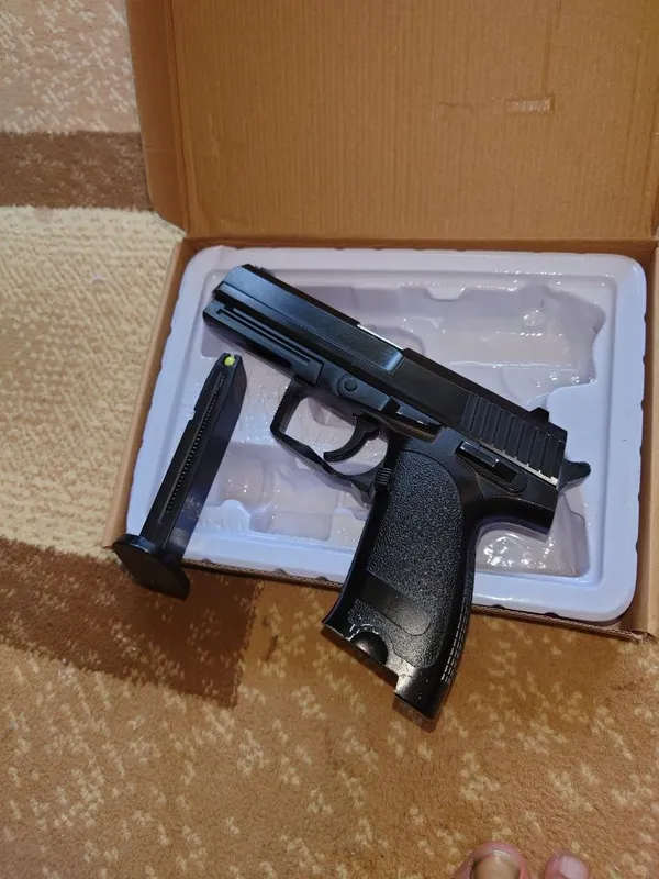 Пневматический пистолет H&k USP 6