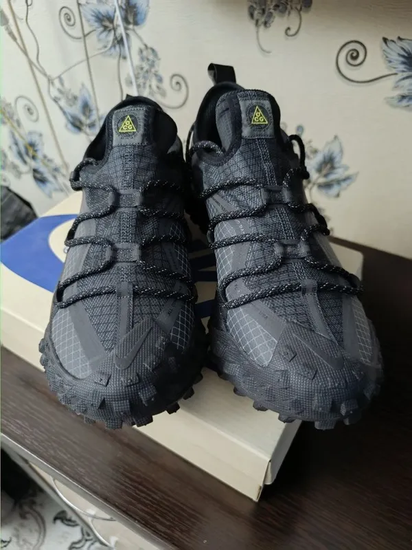 Кроссовки NIKE 44 размер 3 Кроссовки NIKE 44 размер 3