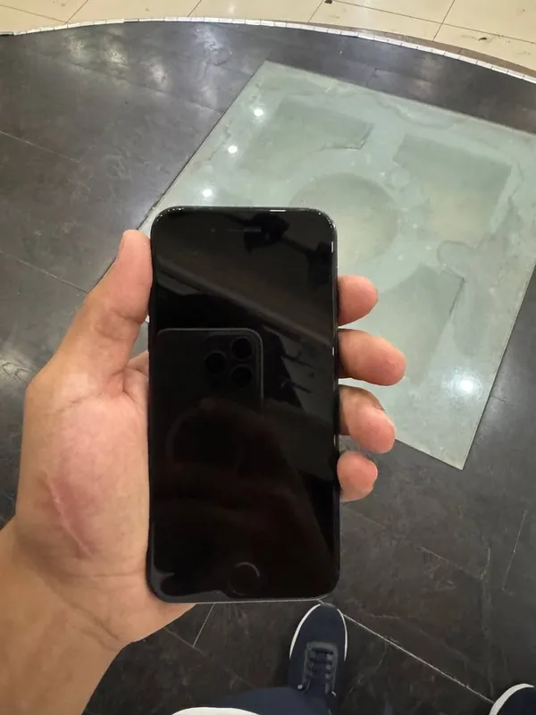 Iphone 7 qora 128 gb 2 Iphone 7 qora 128 gb 2