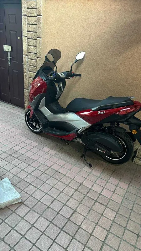 Максискутер Lifan Blues 150 2 Максискутер Lifan Blues 150 2