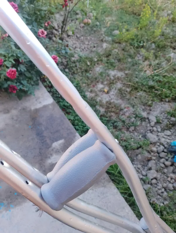 imkoniyati cheklanganlar uchun qoʻltiq hassa 4