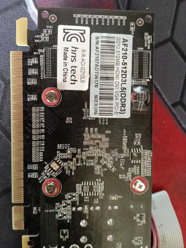 Видеокарта GT210 2