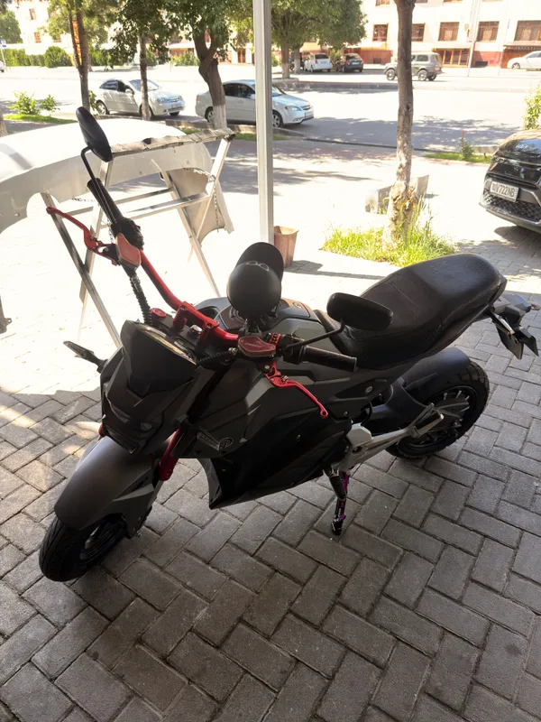 Moto elektroni 2025