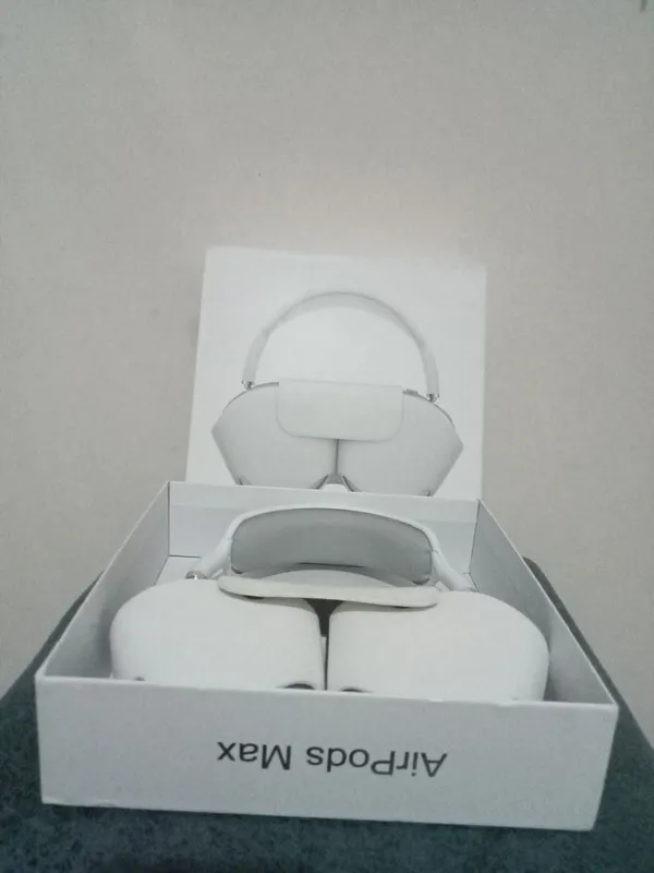 AirPodsMax