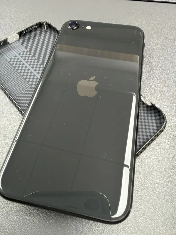 Продается Iphone SE 2022 seriya Perfectum CDMA 1