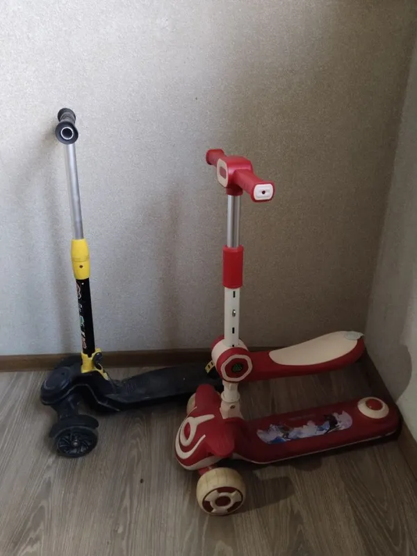 Detskiy samokat sotiladi 3 Detskiy samokat sotiladi 3