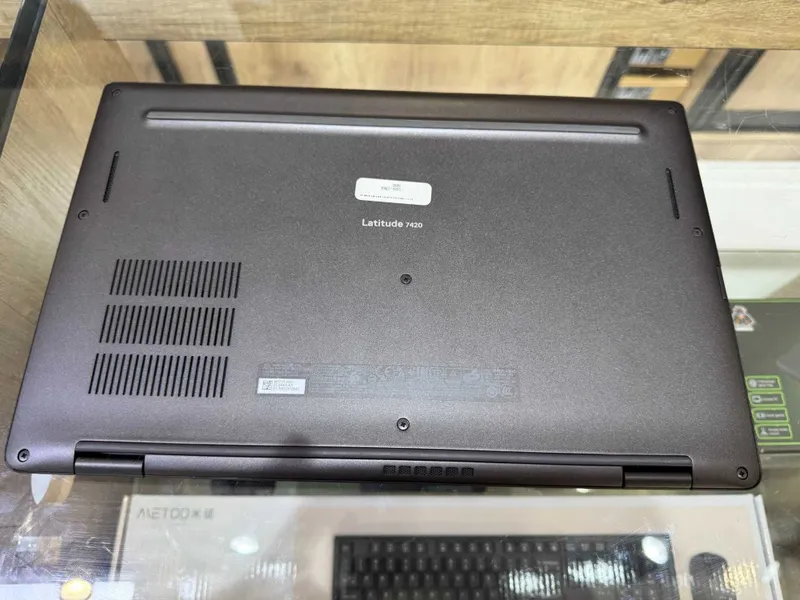 DELL Latitude 7420 Intel Core i5-1145G7, 16 GB tezkor xotira, 256 GB SSD 7 DELL Latitude 7420 Intel Core i5-1145G7, 16 GB tezkor xotira, 256 GB SSD 7