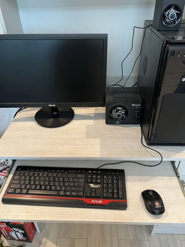 Kompyuter Asus va boshqa qo’shimcha buyumlari bilan 5 Kompyuter Asus va boshqa qo’shimcha buyumlari bilan 5