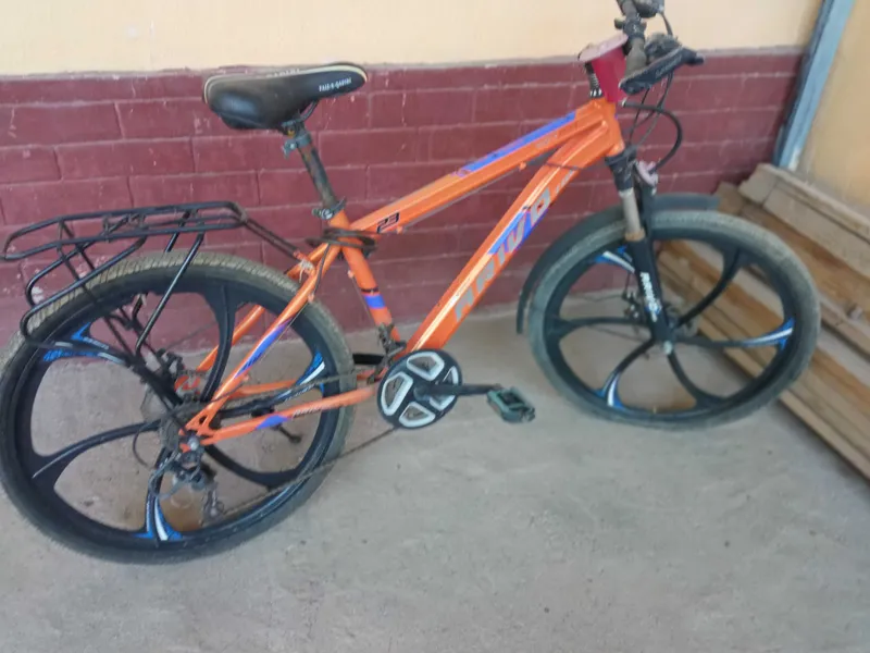Velosiped sotiladi velik sotiladi skorsli velosiped