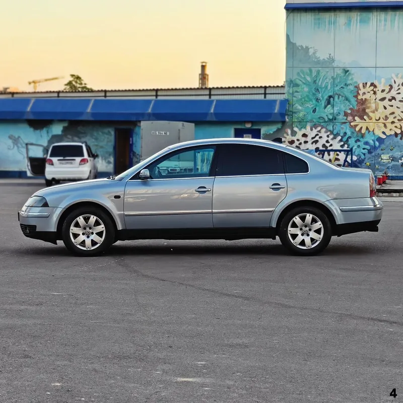 Volkswagen Passat, 2001, 2.8 л, в хорошем состоянии — фото 3