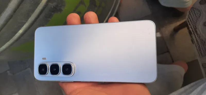 infinix hot 60 i 2