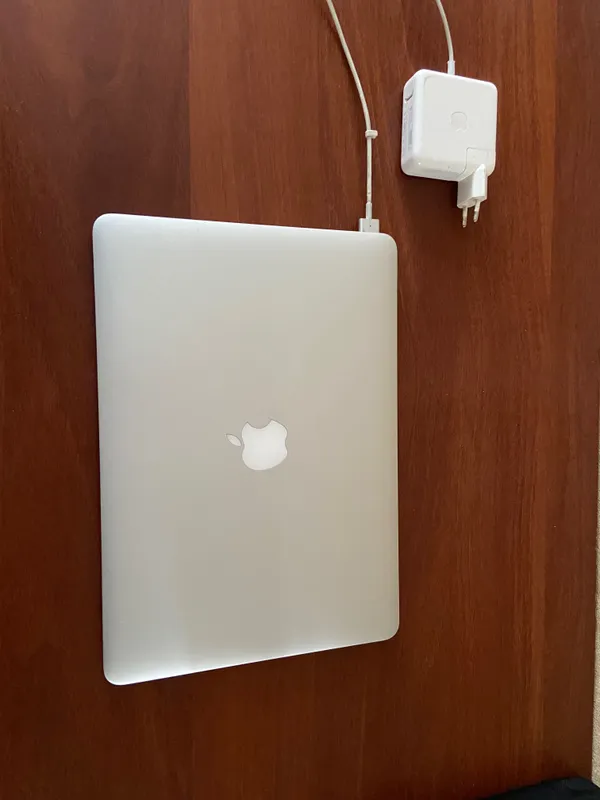 Apple MacBook Air (13-inch, 2017) — фото 1