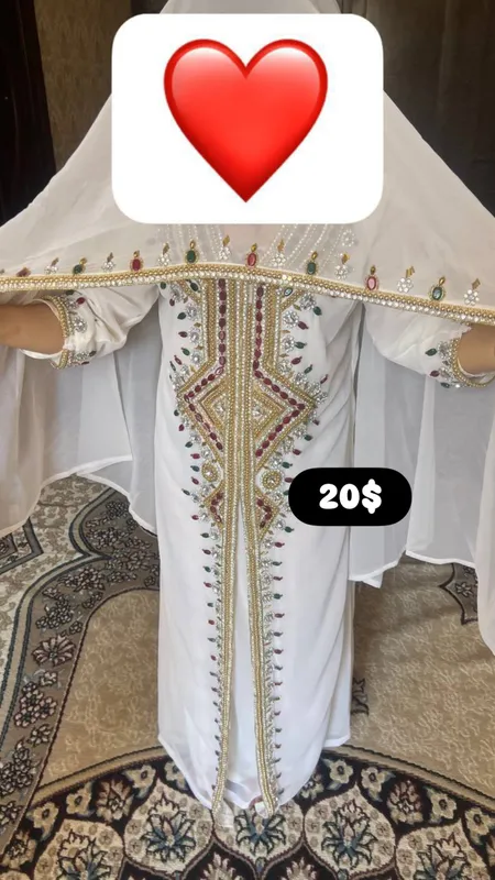 Продаются платья 3 Продаются платья 3