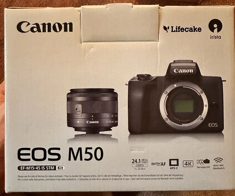 Canon EOS M50 Фотоаппарат