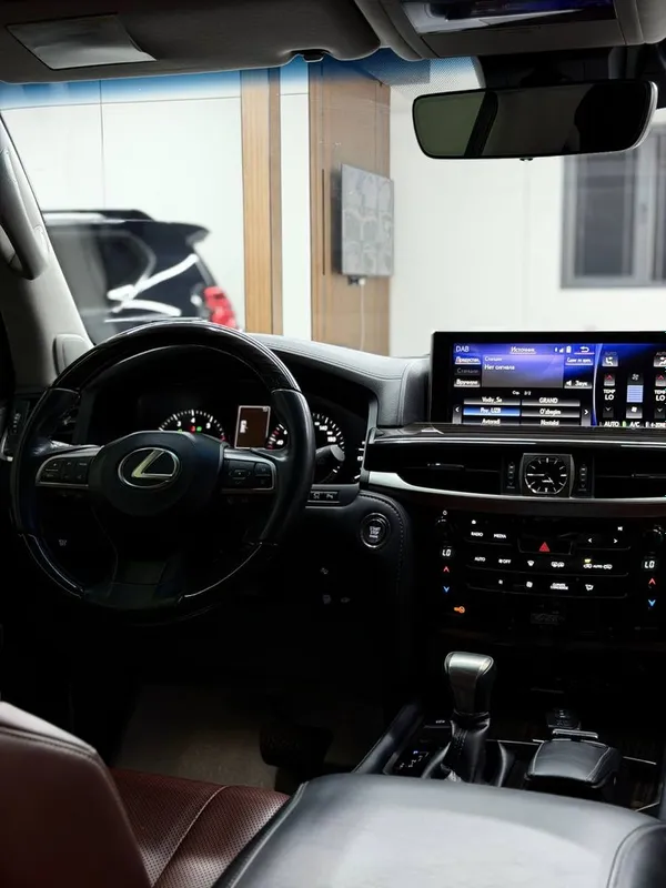 Lexus LX570 Super Sport — фото 7
