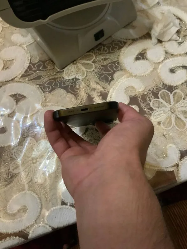 Iphon 14 pro karobkasi bn 3