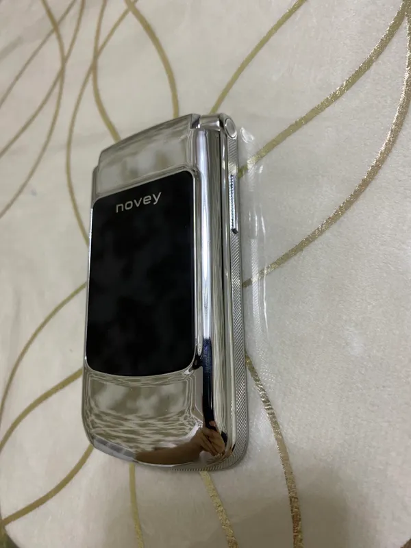 Raskladushka telefon novey
