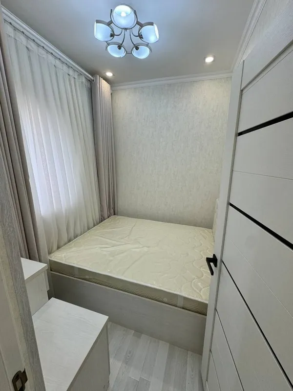 Продае Мирзо Улугбекский район 1/4/4 массив Феруза — фото 2